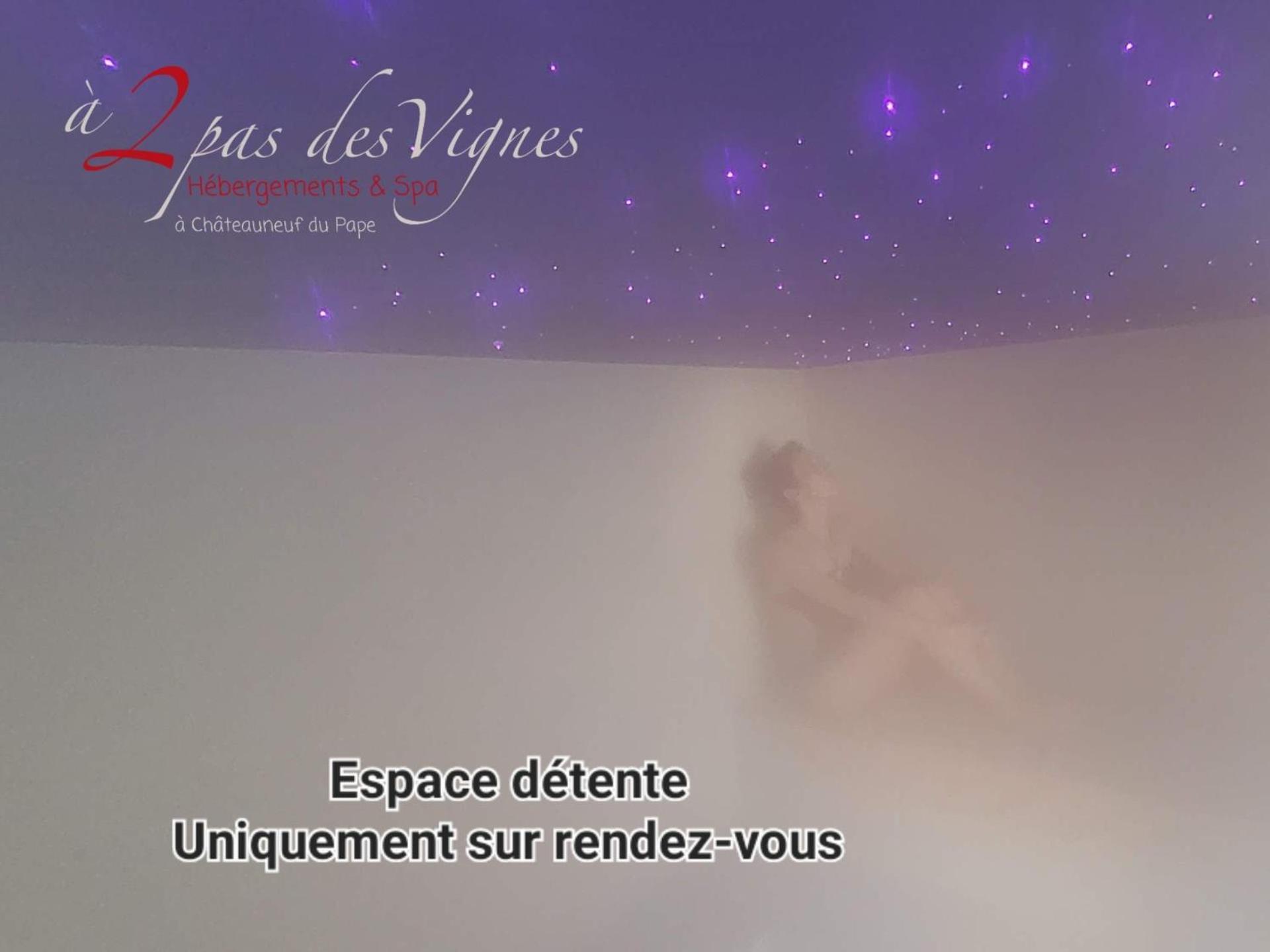 A 2 pas des vignes, hébergements et SPA à Châteauneuf du Pape, maison numéro 6 Exterior foto